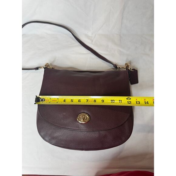 COACH Turn Lock Hobo Saddle Two Way Crossbody Oxblood Pebble Leather #24771 - Picture 13 of 17